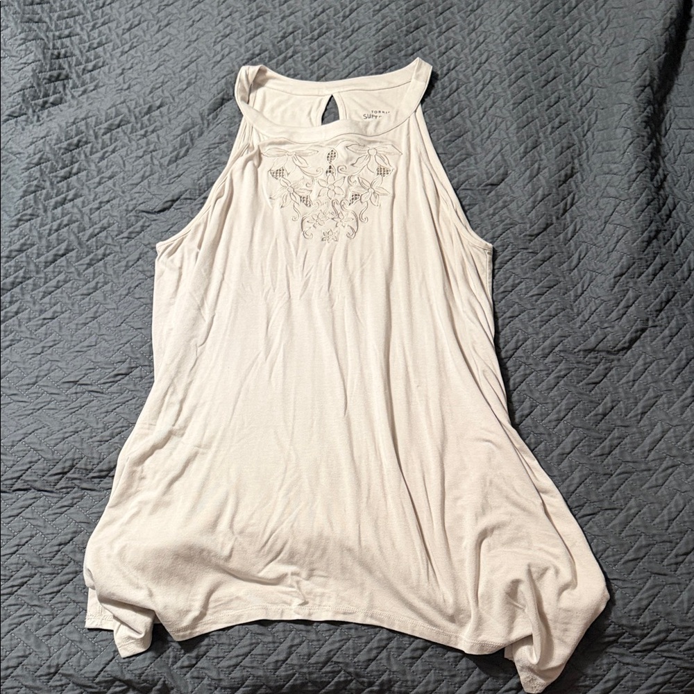 Torrid size 3 Cream Embroidered Tank Top